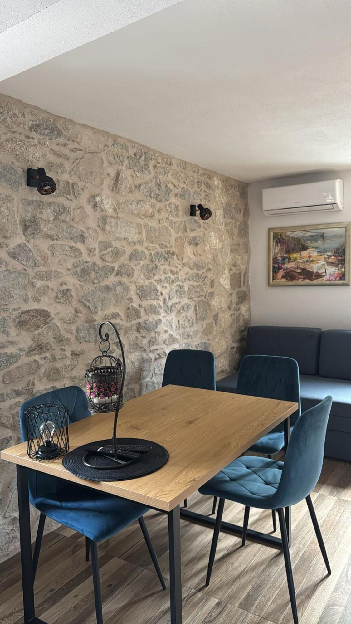 Apartments Bepina- 5 Mins From The Center Split Exterior foto