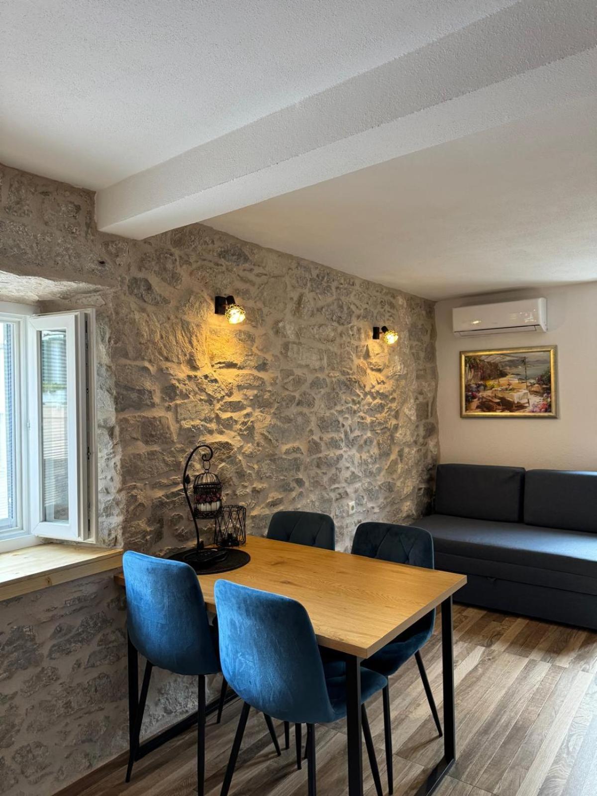 Apartments Bepina- 5 Mins From The Center Split Exterior foto