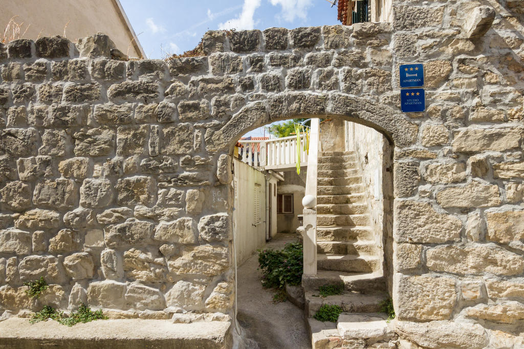 Apartments Bepina- 5 Mins From The Center Split Habitación foto
